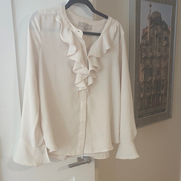 LOFT Tops - LOFT Ivory Ruffle Front Blouse size small